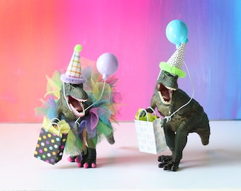 Dinosaur Birthday Decor | Mini Gift Bags | Mini Balloons | Table Decoration | Dino Figurine Topper