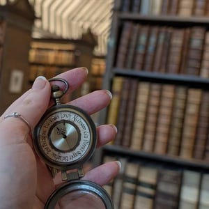 Orologio da tavolo/da tasca con look vintage "LoTR Mealtimes" immagine 6