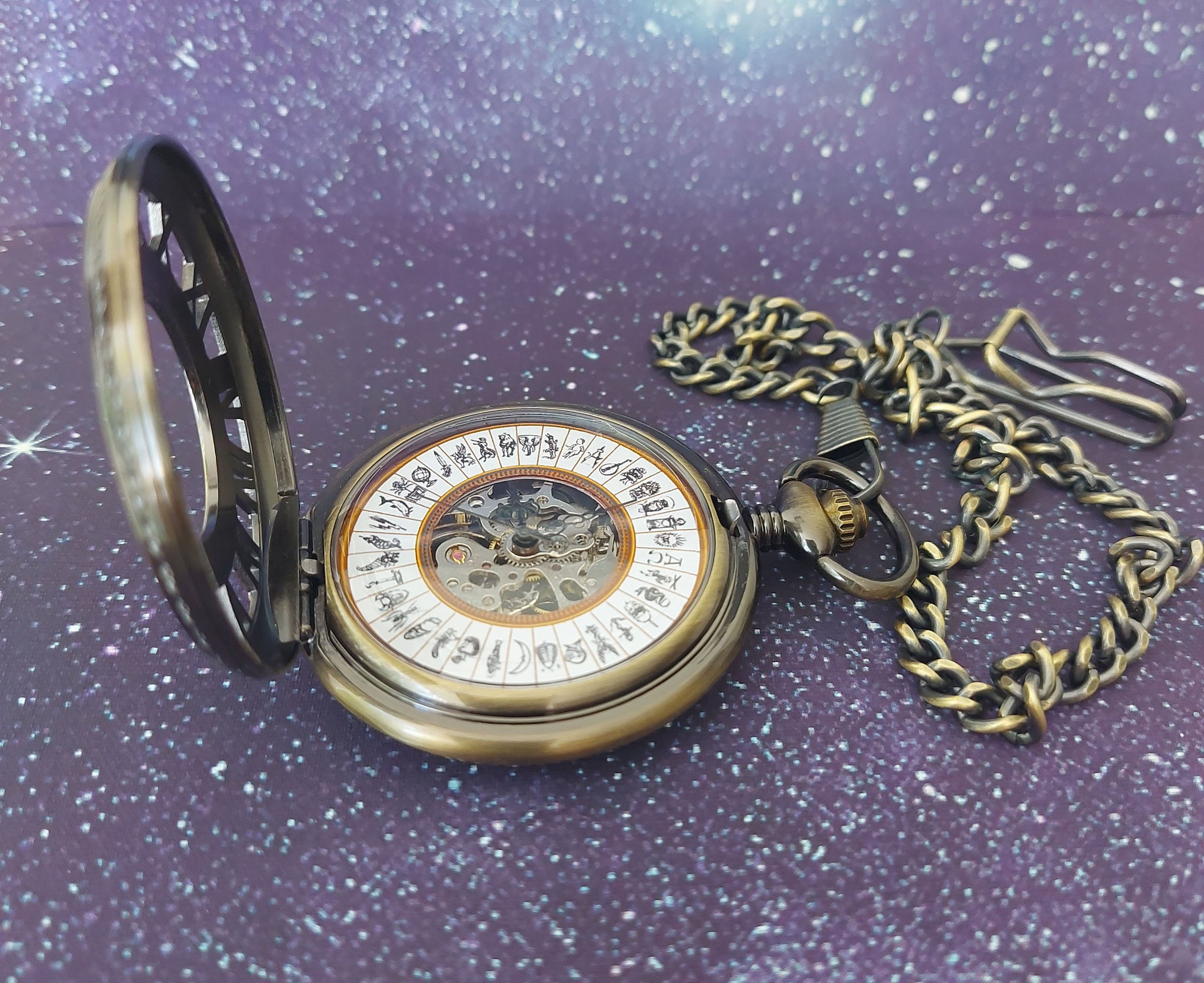One Piece Film Gold Pocket Watch Compass