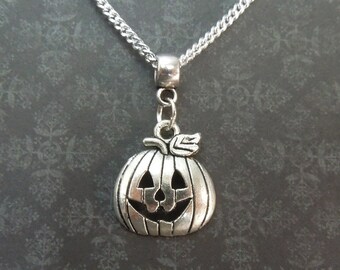 6Pcs Tibetan Silver Tone Halloween Plant Pumpkin Charms Pendants 20x24mm 6Pcs Tibetan Silver Tone Halloween Plant Pumpkin Charms Pendants 20x24mm