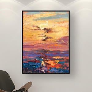 Pintura a óleo Pôr do Sol Dourado - Arte de parede moderna abstrata em tons de amarelo e roxo com efeito impasto para decoração de parede.