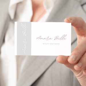 de Carte de visite de luxe minimaliste | Design élégant et moderne pour les professionnels de la beauté (fr) | Modèle modifiable | Modèle de toile