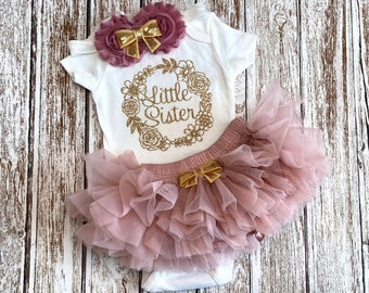 Little Sister Take Home Outfit Floral Wreath Outfit Baby Girl Dusty Rose Pink Gold Glitter Bodysuit Opt Tutu Bloomer Set Headband Warmers