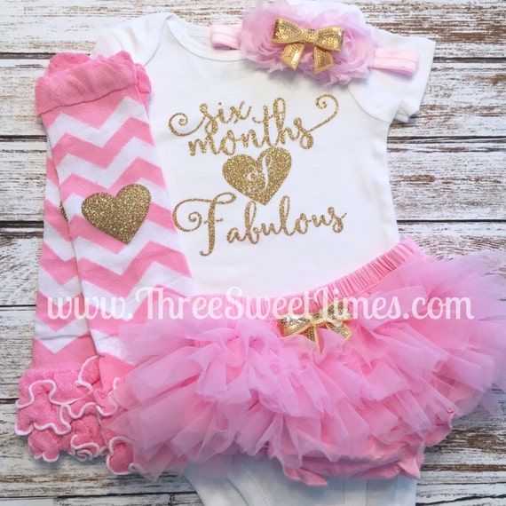 Six mois de fabuleux Tenue bébé fille Tenue 6 mois demi