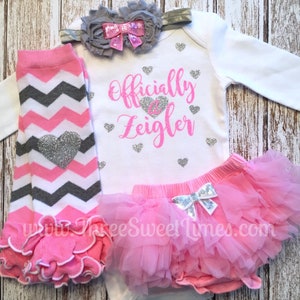 Officieel geadopteerde outfit voor babymeisjes | Shirt voor adoptiedag Take Home-outfit | Tutu bloeiers | Roze en zilveren glitter | Cadeau kraamcadeau |