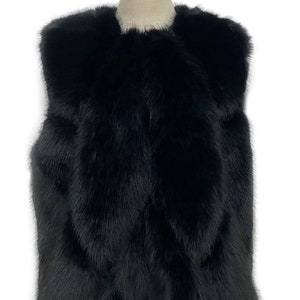 Ladies black top fur gilet