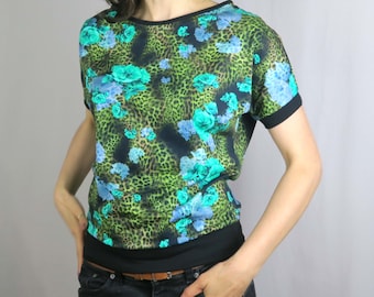 Shirt "SOCIA"- in size S & M