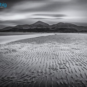 Mourne Mountains, Murlough Beach, Impresión fotográfica, Irlanda del Norte, Blanco y negro, County Down, Irlanda Fotografía, Arte mural irlandés