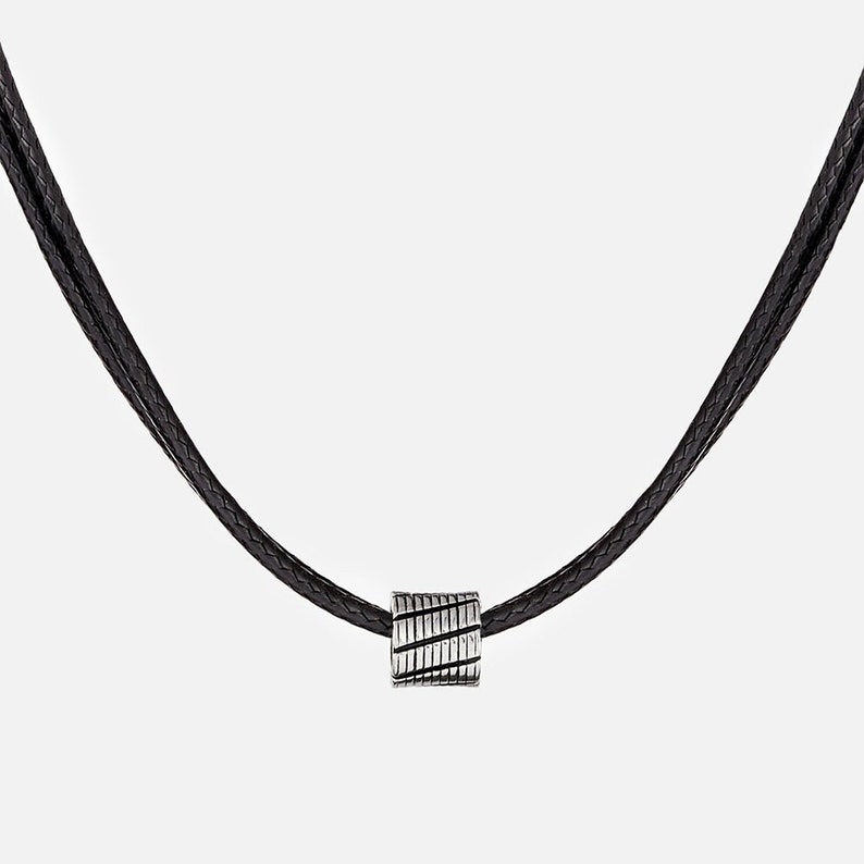 Schlichte schwarze Halskette für Männer, vegane Halskette für Männer, Perlenkette für Männer, Halskette für Männer, Schmuck für Männer, veganer Schmuck, Geschenk für den Freund Bild 2