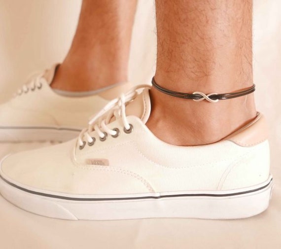 Ankle Bracelet Meaning How to Wear an Anklet Ankle Bracelet