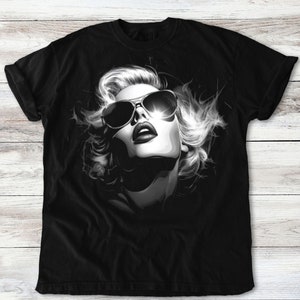 ブロンドTシャツ、ユニセックスオーバーサイズウォッシュドYK2Tシャツ、バギーレトログラフィックTシャツ、ヴィンテージ90年代スタイル女優Tシャツ、ディストレストストリートウェア、バンドTシャツ