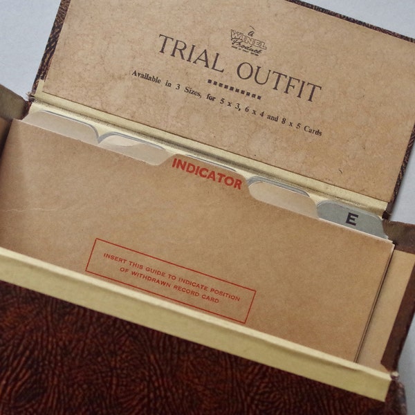 Boîte pour fiches vintage avec fiches - Organiseur de A à Z - « Trial Outfit » Winel - papeterie vintage