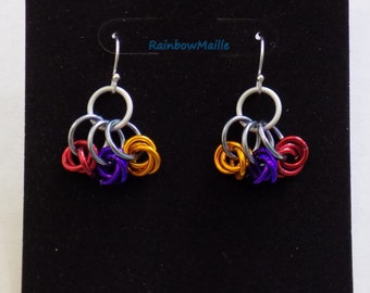 Unique Tri-color Chainmaille dangle earrings in Mobius Knot by RainbowMaille