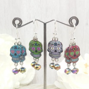 Sugar Skull Earrings , Dia De Los Muertos , Day of the Dead Dangle Earrings