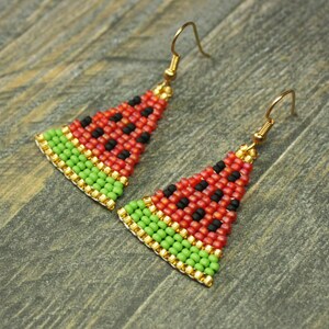 Watermelon earrings Bead fruit earrings Seed bead summer earrings Food beaded dangle earrings Trendy summer jewelry Watermelon jewelry gift