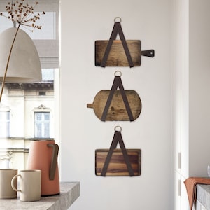 leather hanging Display Holder for kitchen cutting board charcuterie Bread Cheese Board recipe book wall mounted organizer home storage tray