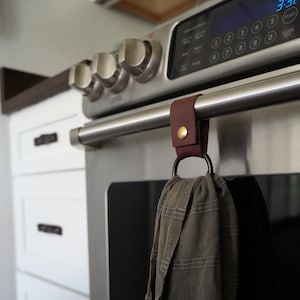 Brede leren ovenhanddoekring voor thee- en theedoeken, perfect voor de keuken boven de oven, het fornuis, de handgrepen, de koelkast of de handgrepen van de kast