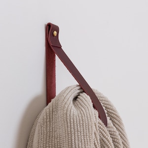 Large minimalist leather display strap hanger for bathroom towel holder wall hook rack ore & paddle hanging storage wall organizer strap