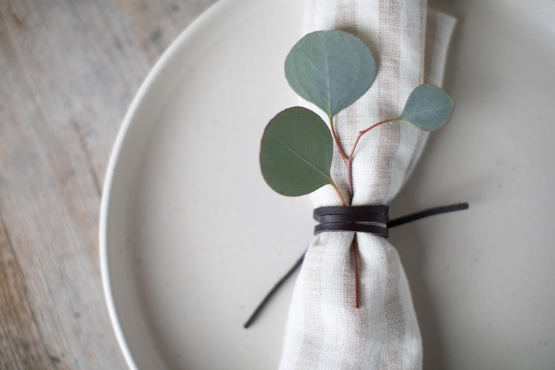 Photo inspiration: Home Decor Minimalist Thin Napkin Reference: Minimalist Leather Napkin Rings Natural Dining Table Decor
