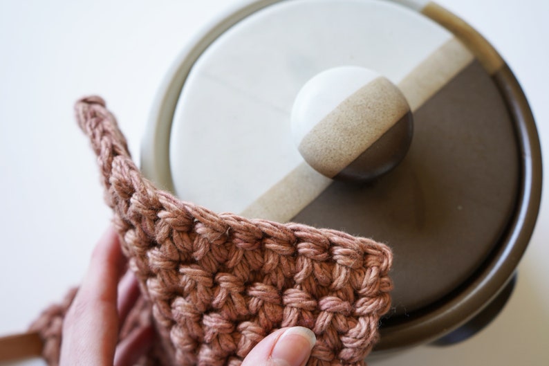 Closeup of Pot Holder.