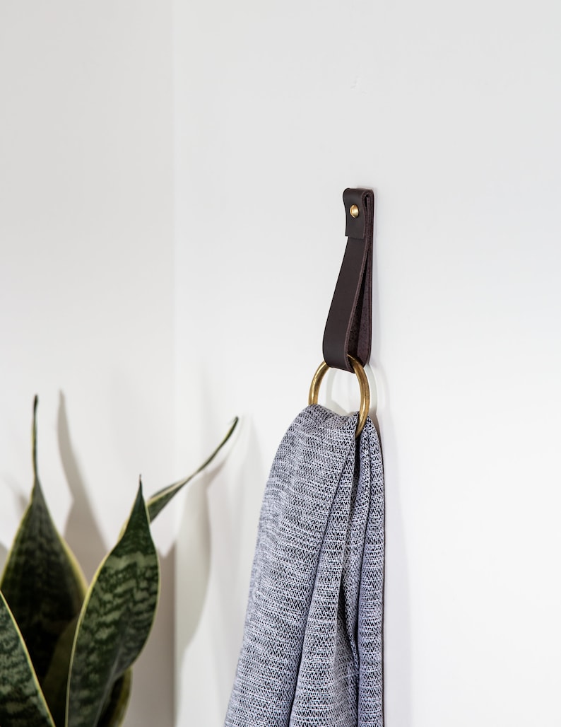 Medium Minimalist Leather Strap Hanger for Bath Towel Holder Etsy UK