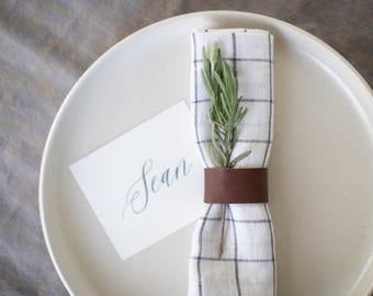 Minimalistische Serviettenringe aus Leder - Modernes Esstisch 4er Set für den täglichen Gebrauch