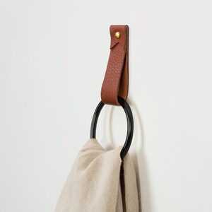 Med minimalist leather strap hanger for bath towel holder leather wall hook towel hook bathroom decor black towel ring Scandinavian home