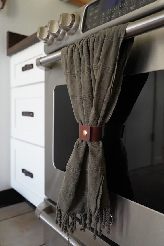 Brass Snap Open Wide Leather Towel Hugger Hanging Kitchen Towel Holder Oven Towel Hook for Door Handle Hanging Easy to Use Farmhouse Style Etsy UK
