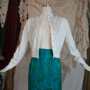 Vintage 1950s Cardigan Sweater Cream White Iridecent Sequin Pearly Buttons Pinup