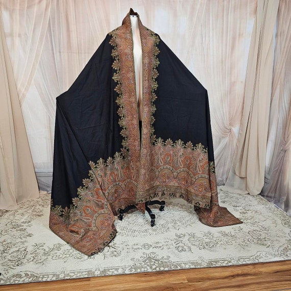 Antique 1800s Victorian Wool Paisley Shawl Wrap C… - image 4