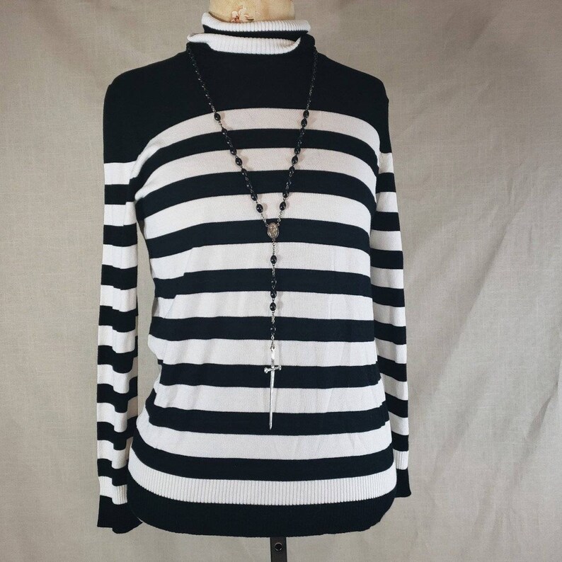 petite sweater. New with tags Joseph A qu/'est-ce que c/'est silk