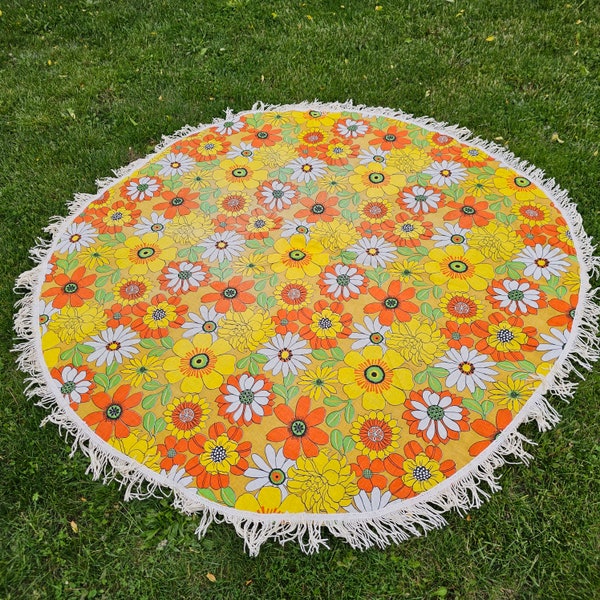 Vintage 1970s Tablecloth Floral Yellow Orange Fringe Retro Daisy Round 62 Inch Diameter