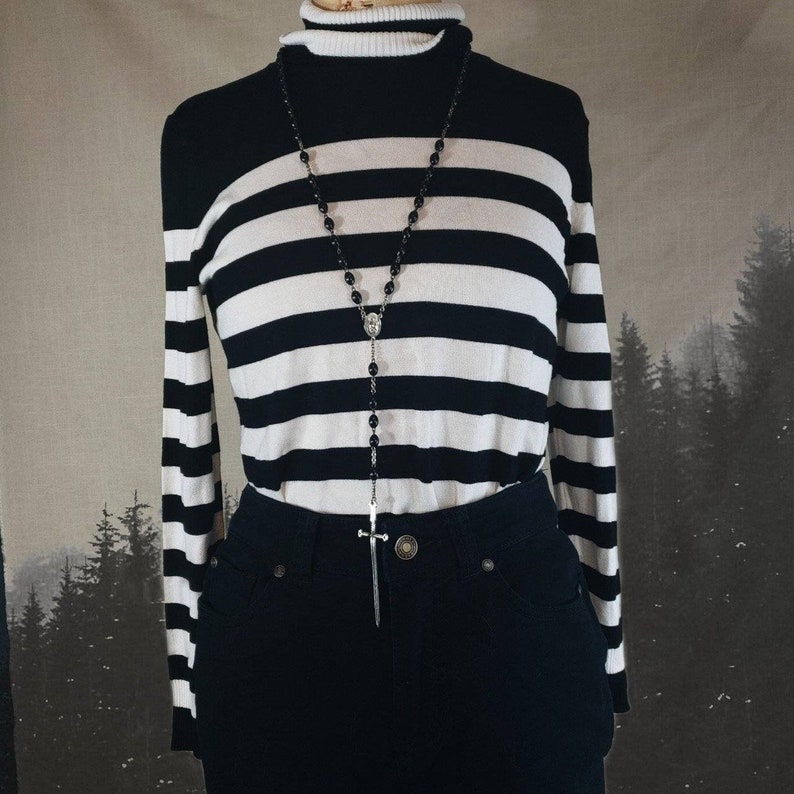 petite sweater. New with tags Joseph A qu/'est-ce que c/'est silk