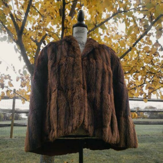 Gorgeous vintage 1930s mink fur cape!