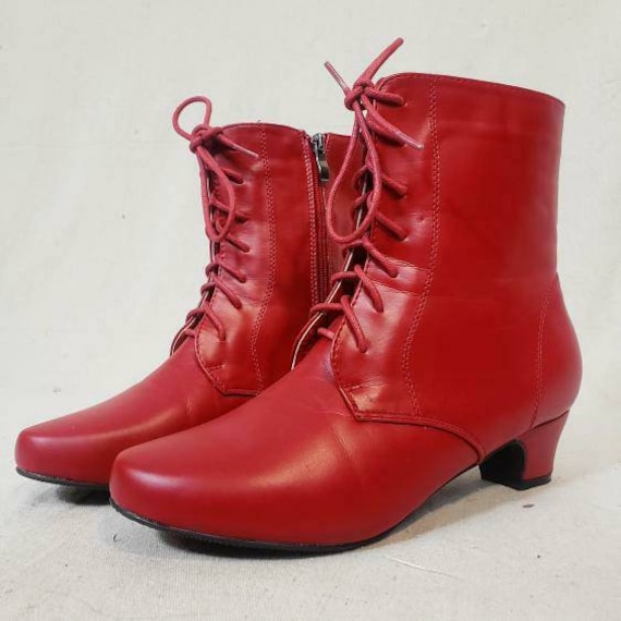 Vintage western victorian style red boots!