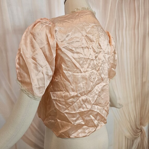 Vintage 1930s Bedjacket Robe Lingerie Peachy Apri… - image 5