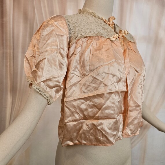 Vintage 1930s Bedjacket Robe Lingerie Peachy Apri… - image 8