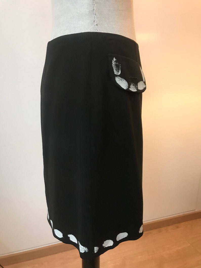 MOSCHINO silk black skirt with white finger print design