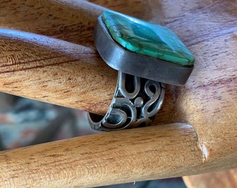 Turquoise Green Square Ring Carved Sterling Silver Band Ring Size 7 Hallmark Artisan SuddenlySeen