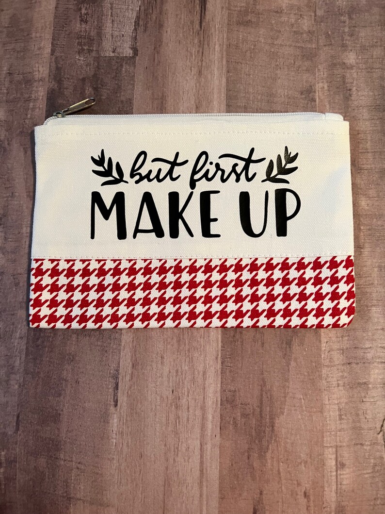 HeathersCraftHutch Makeup Bag