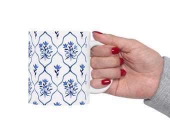 Retro niebieski ceramiczny kubek z kwiatowym wzorem akwarelowym
