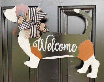 BASSET HOUND Door Hanger, Everyday Door Hanger, Dog Lover, Dog Decor, Pet Door Hanger, Bassett Hound, Welcome Dog Door Hanger, Dog Decor