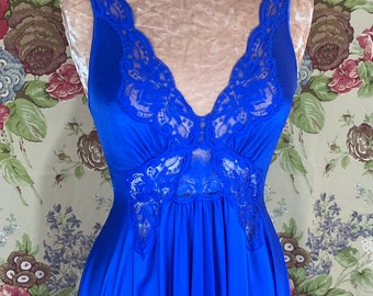 New~Exotic Peacock Blue~Olga Gold Label Nightgown