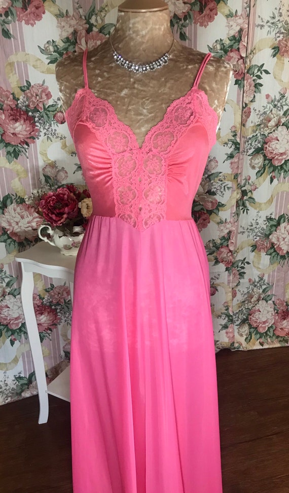 New~Spicy Flamingo Pink Olga Nightgown - image 4