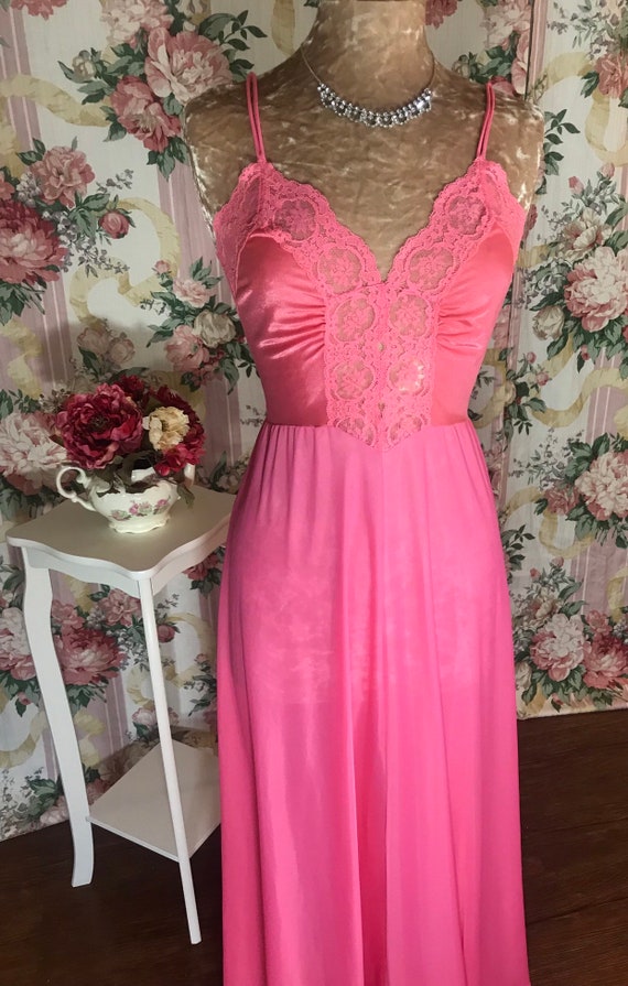 New~Spicy Flamingo Pink Olga Nightgown - image 5