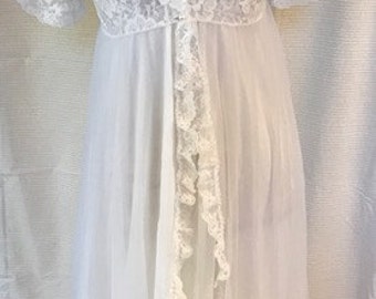 Sale~Soft White Tosca Bridal Peignoir set