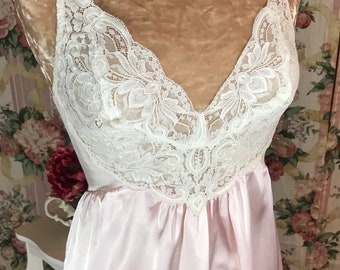 New Rare~Sweet Dreams Pink and Cream Gold Label Olga Nightgown