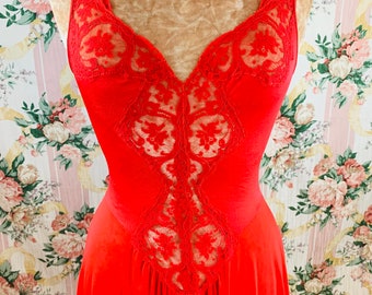 New~ Hard to find~Poinsettia Red Olga Nightgown
