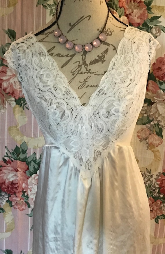 Rare Olga Designer Gold Label in Swan White