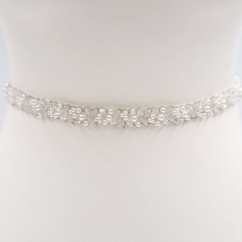 Pearl bridal belt, pearl belt, Bridal belt, beaded belt, thin bridal belt, thin pearl sash, bridal sash, wedding sash, wedding belt, PAISLEY